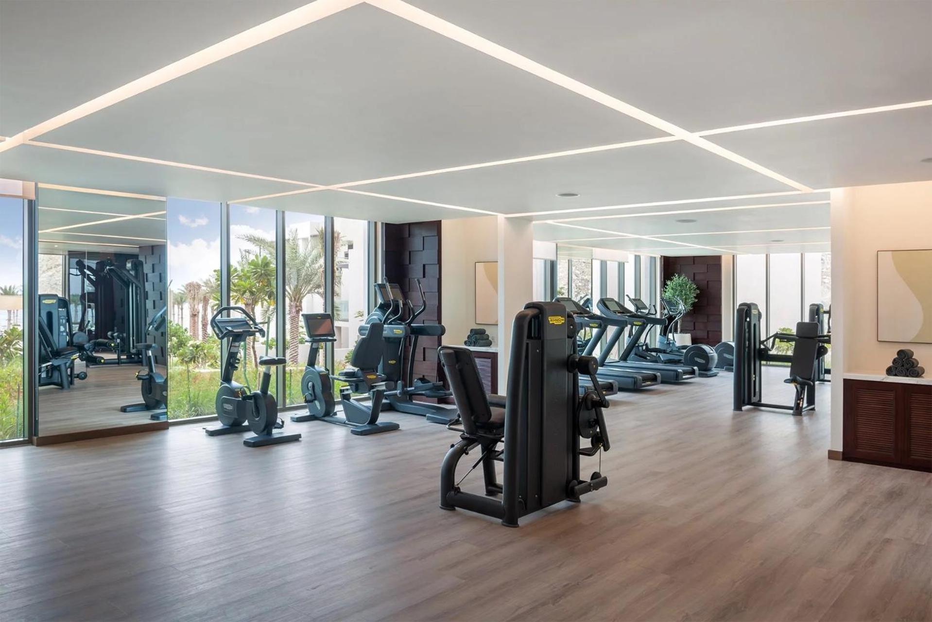 Apartment Capital Stay- Private Two Bed - The Address Residences Fujairah