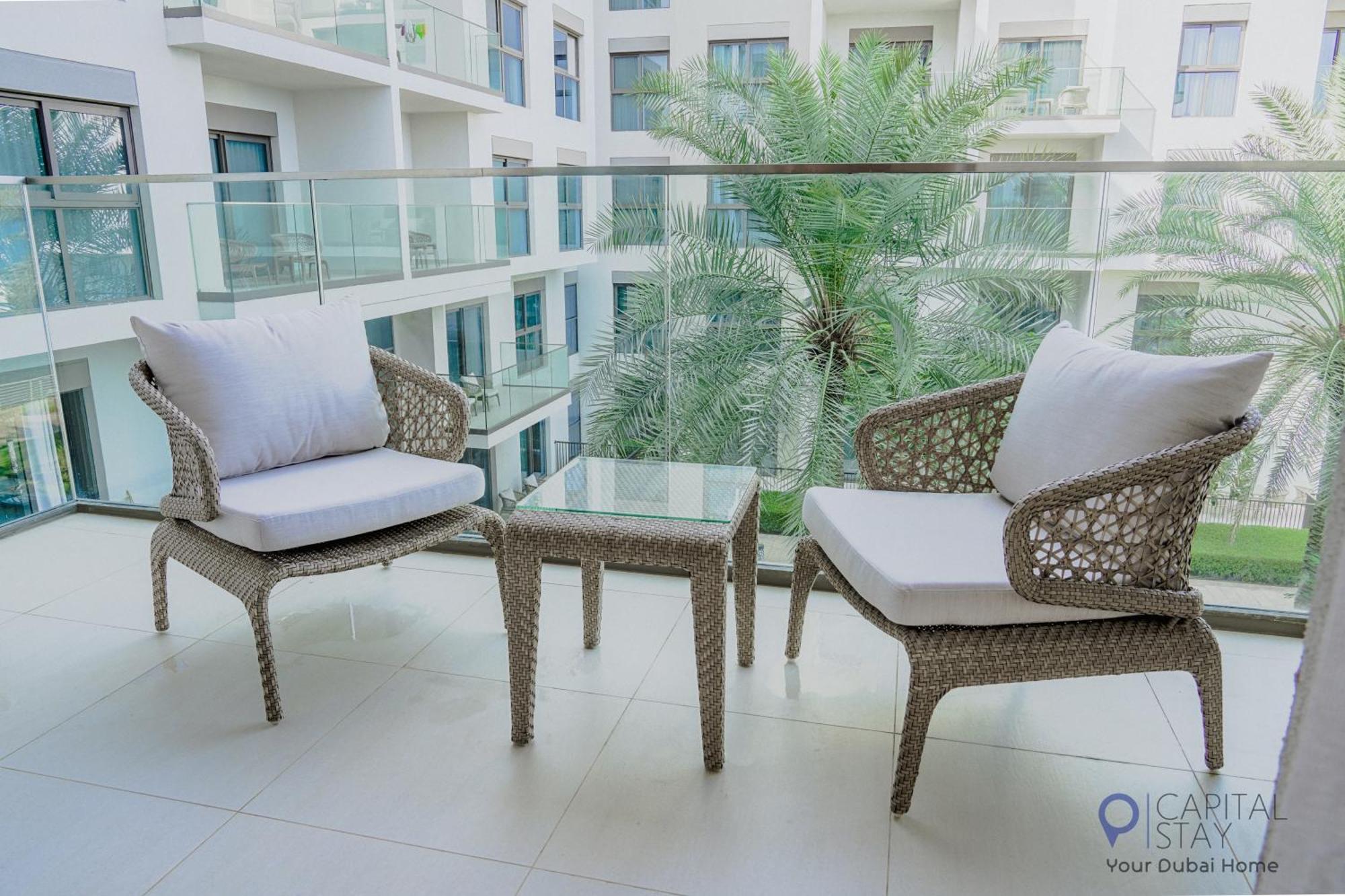 Capital Stay- Private Two Bed - The Address Residences Fujairah