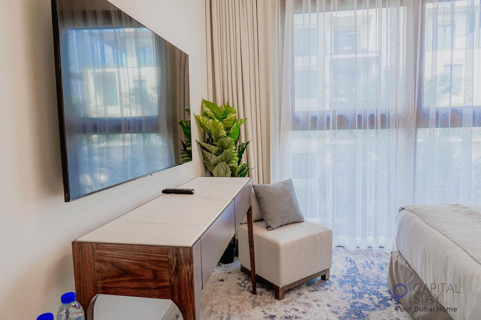 Capital Stay- Private Two Bed - The Address Residences Apartment