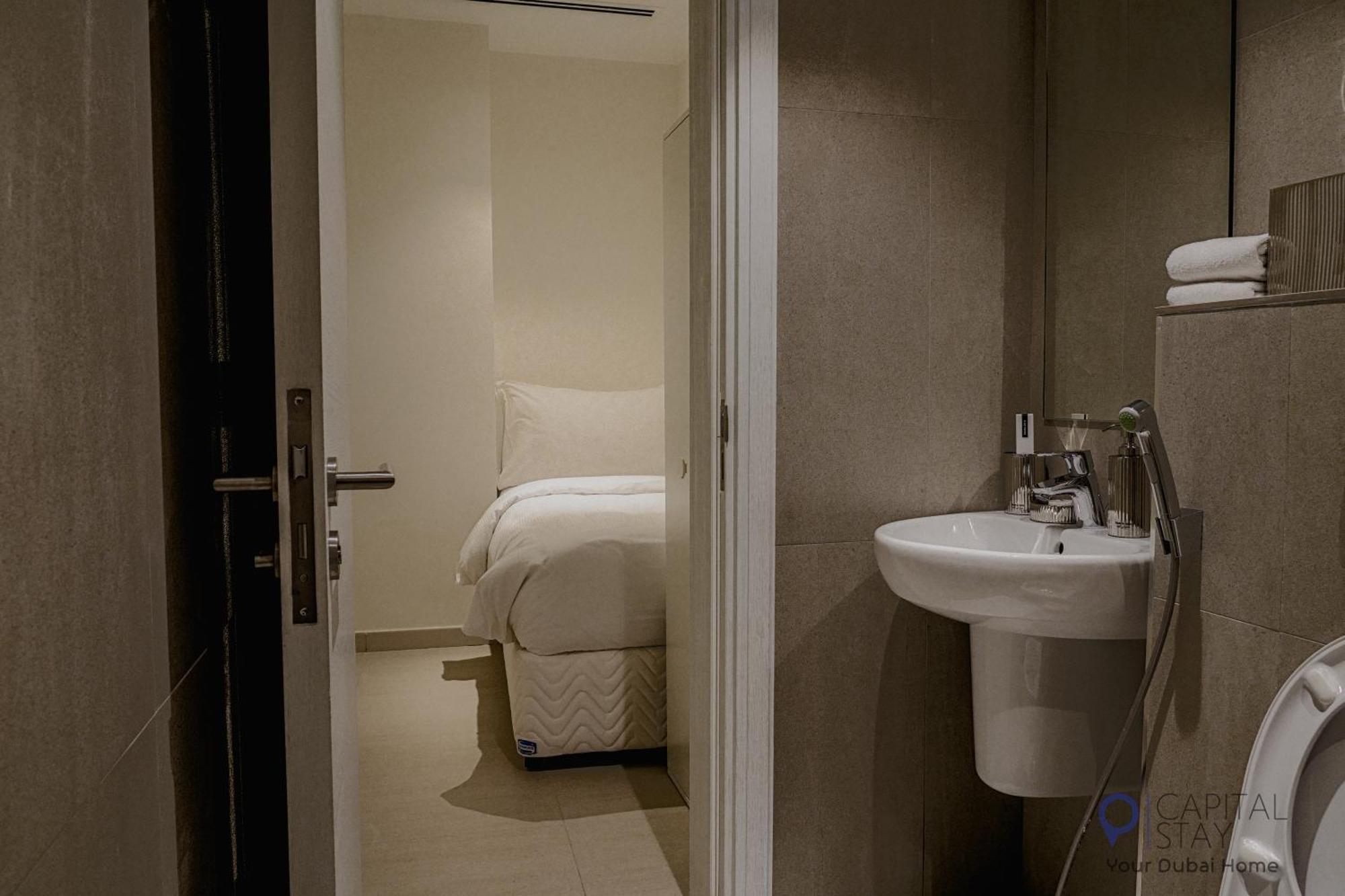 Capital Stay- Private Two Bed - The Address Residences Apartment *