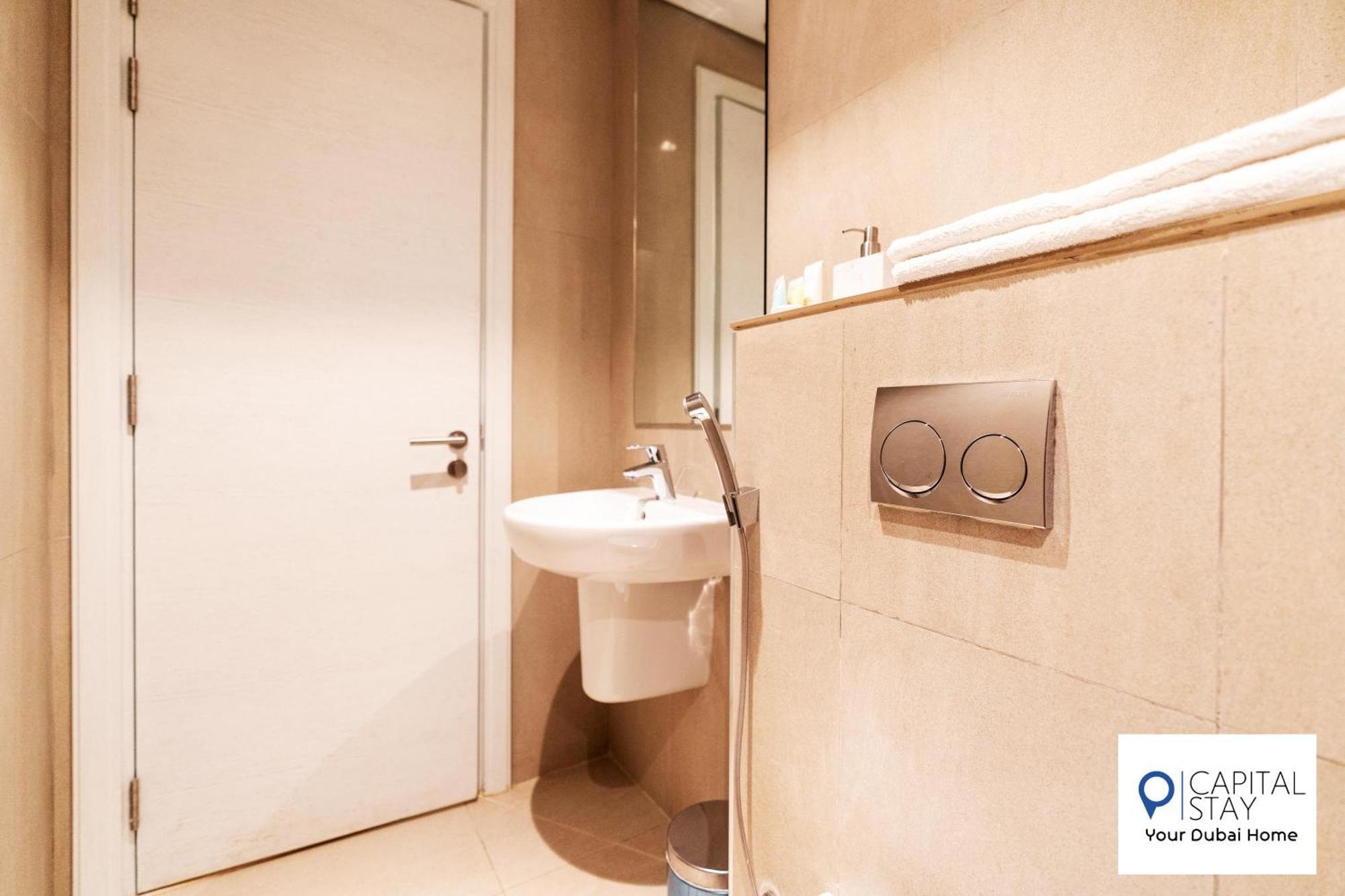 Capital Stay- Private Two Bed - The Address Residences *