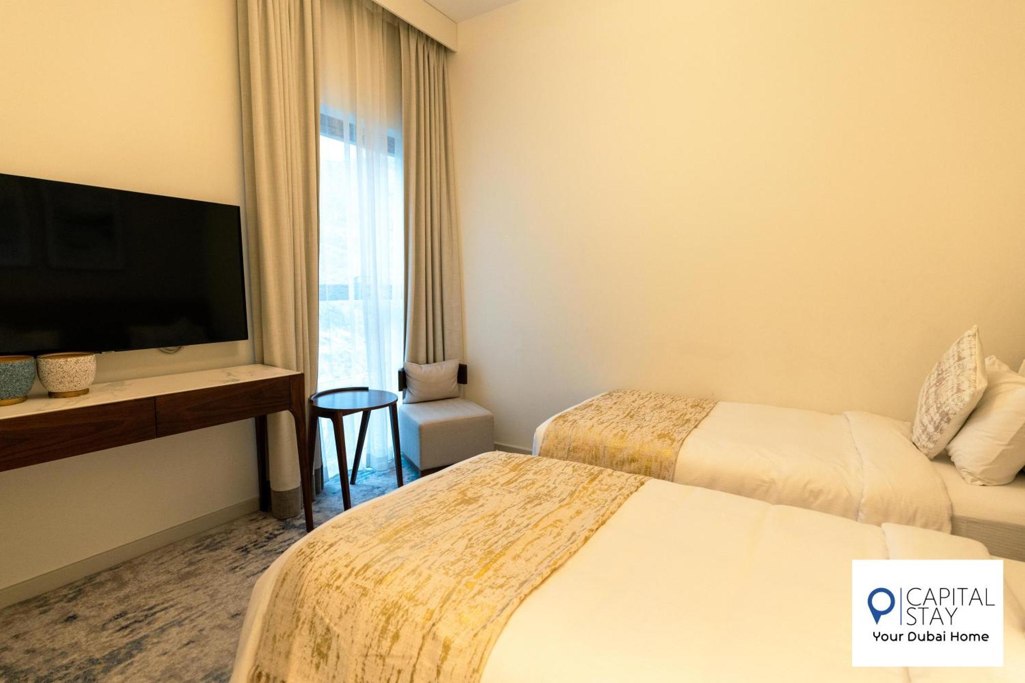 Capital Stay- Private Two Bed - The Address Residences Apartment