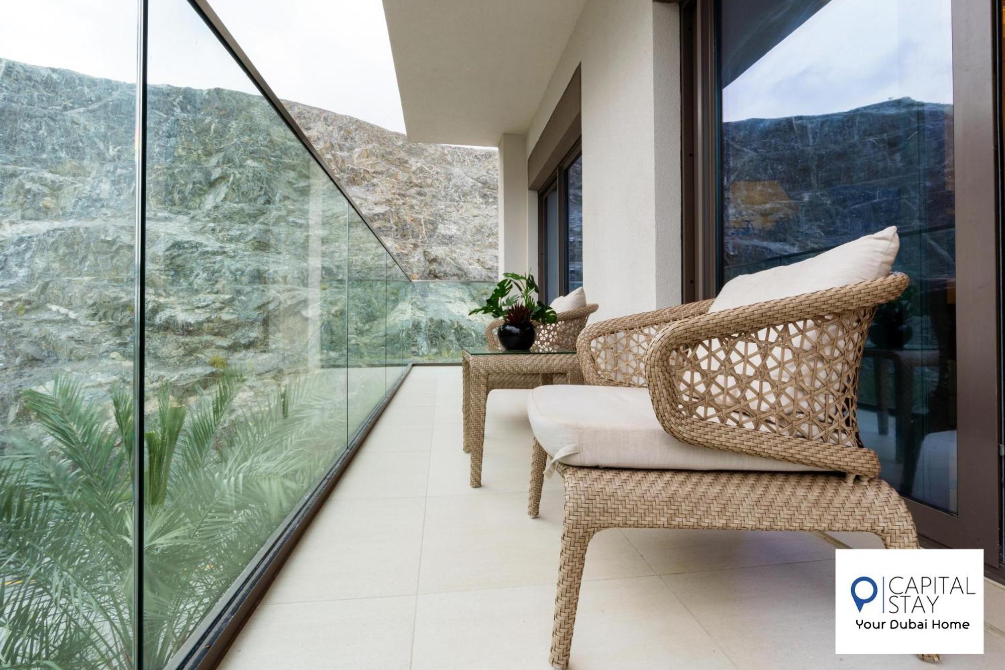 Capital Stay- Private Two Bed - The Address Residences Apartment